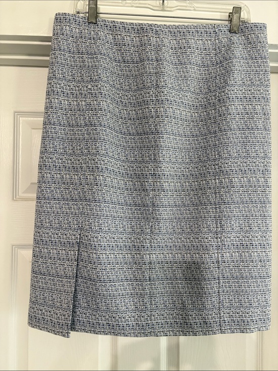 Kasper Dresses & Skirts - Kasper Blue and White Tweed Pencil Skirt